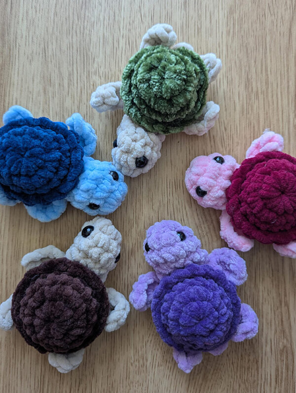 tortue fait main artisanale en fil velours