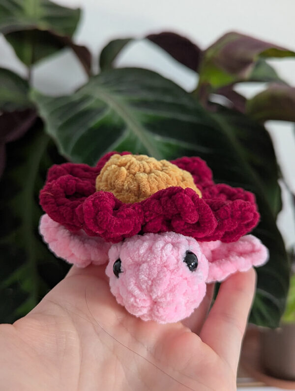 peluches tortues à fleur fait à la main au crochet