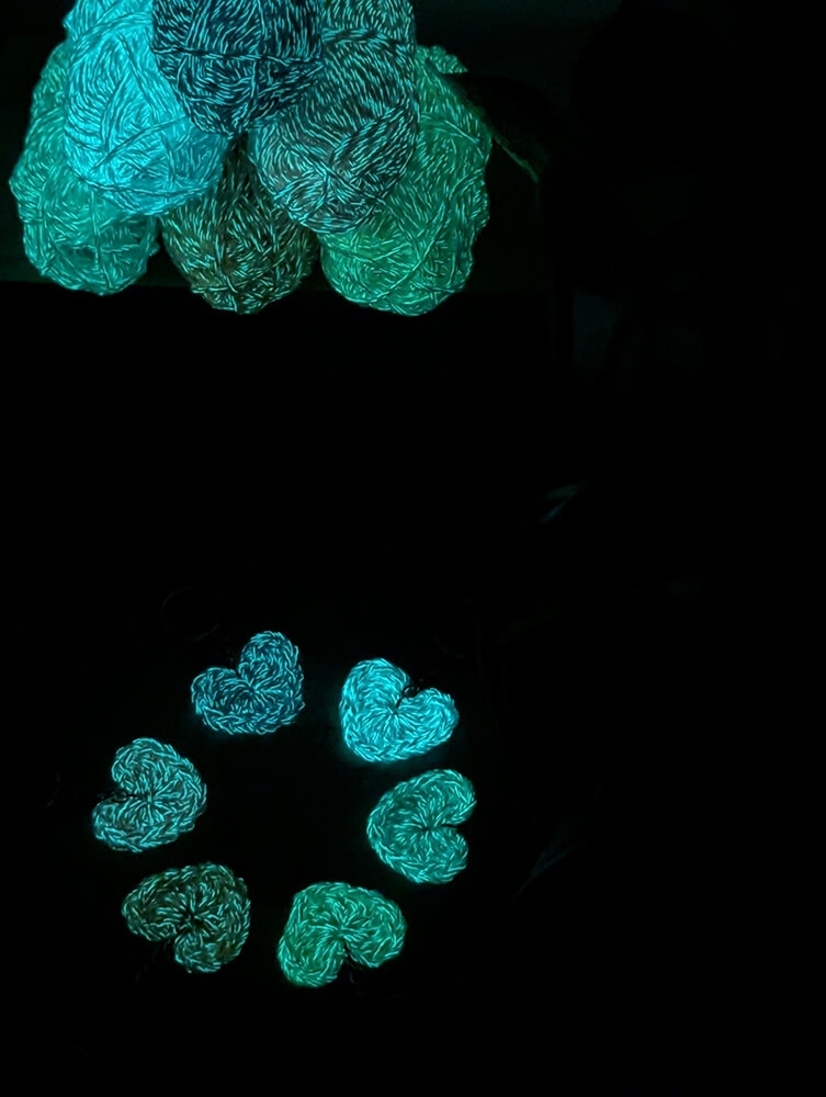 porte clé phosphorescent cœur fait main au crochet